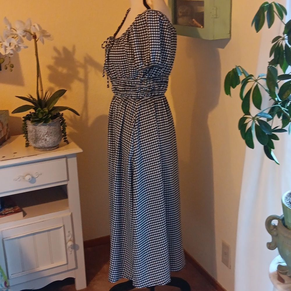 Monteau Los Angeles Checked Dress. Cottagecore. Peasant. Gingham - Picture 5 of 12